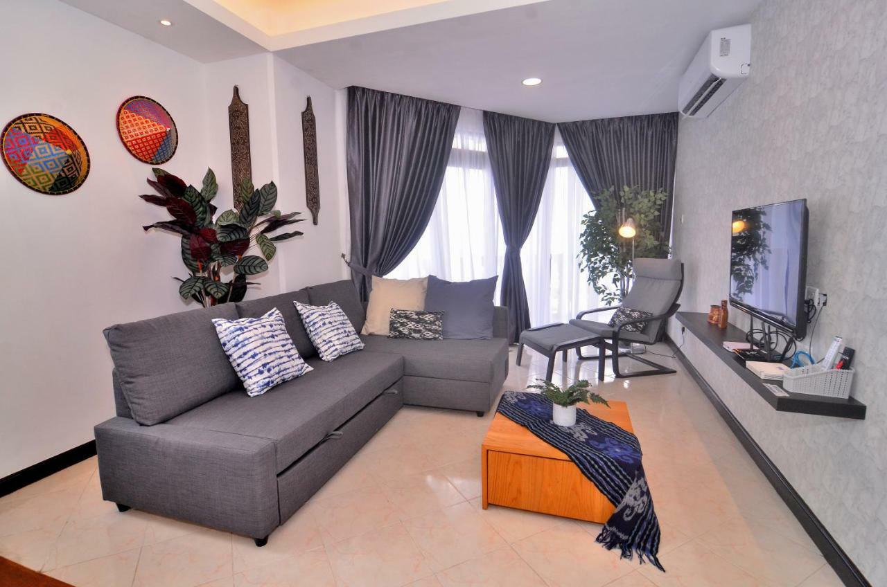 New Riverbank Suites - Waterfront Kuching City מראה חיצוני תמונה