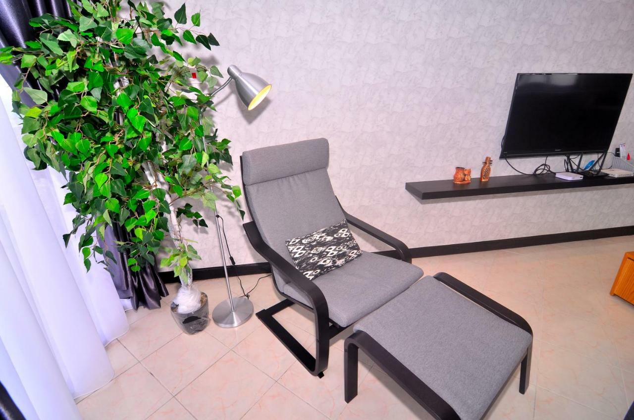 New Riverbank Suites - Waterfront Kuching City מראה חיצוני תמונה